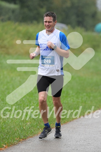 Hofmühlvolksfest-Halbmarathon Gloffer Werd